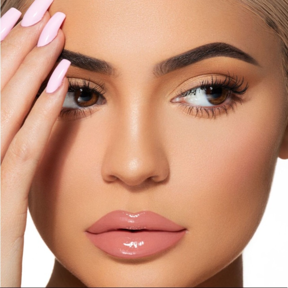 Kylie High Gloss Lip Gloss Diva - Picture 13 of 16